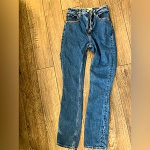 Abercrombie and Fitch high waisted 90s straight, 000 short